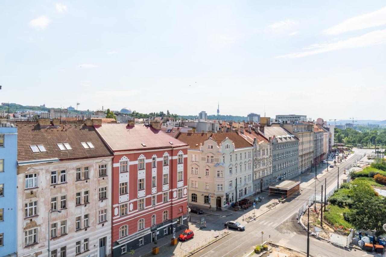 Brand New Two #26 With Free Secure Parking Close To Center Apartament *